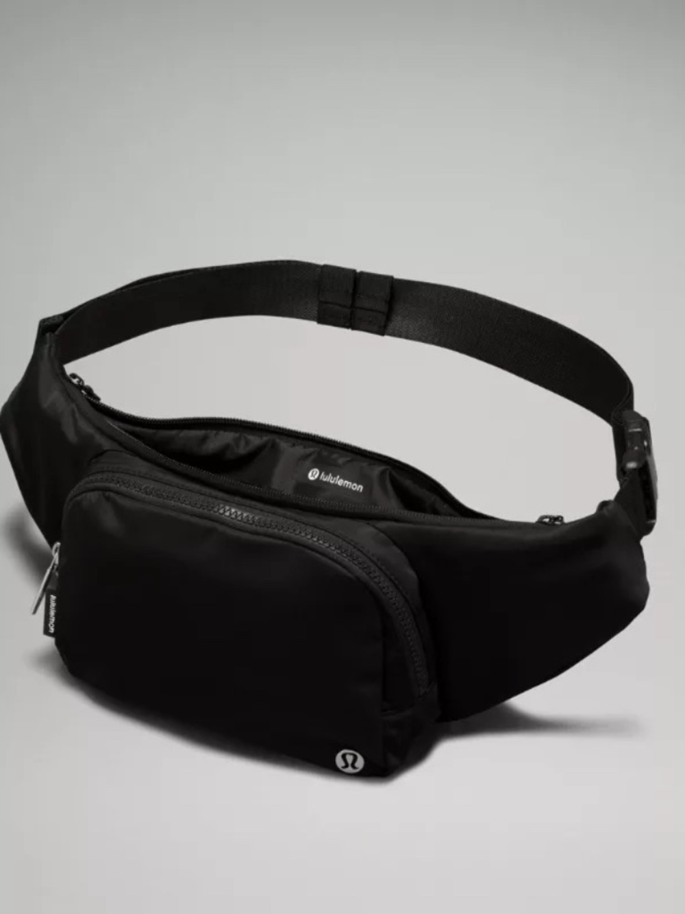 NWT Lululemon Everywhere Sling Bag 2.5L Black